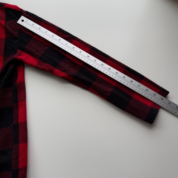 G.H. Bass & Co Sweater Buffalo Plaid Size M - Picture 7 of 11